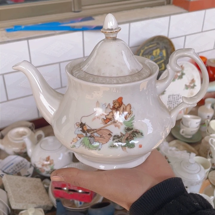 紫砂茶叶罐陶瓷艺术摆件盖子晃荡