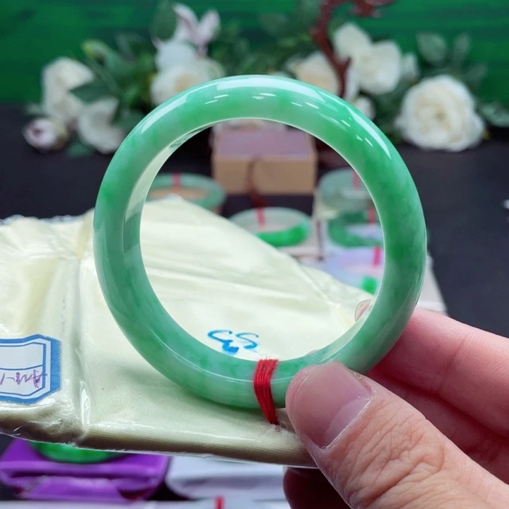 未镶嵌手镯翡翠翡翠