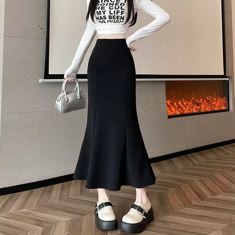 春秋2025新款中长款裙子女气质黑色西装面料包臀鱼尾裙半身裙长裙