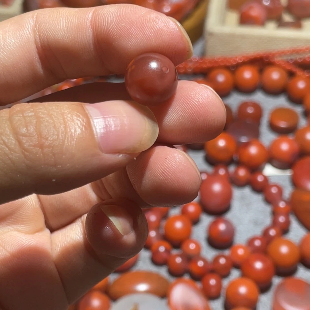 左***࿐未镶嵌南红玛瑙珠宝半成品