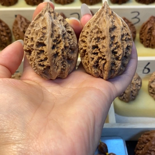 桃核把件东北秋子41