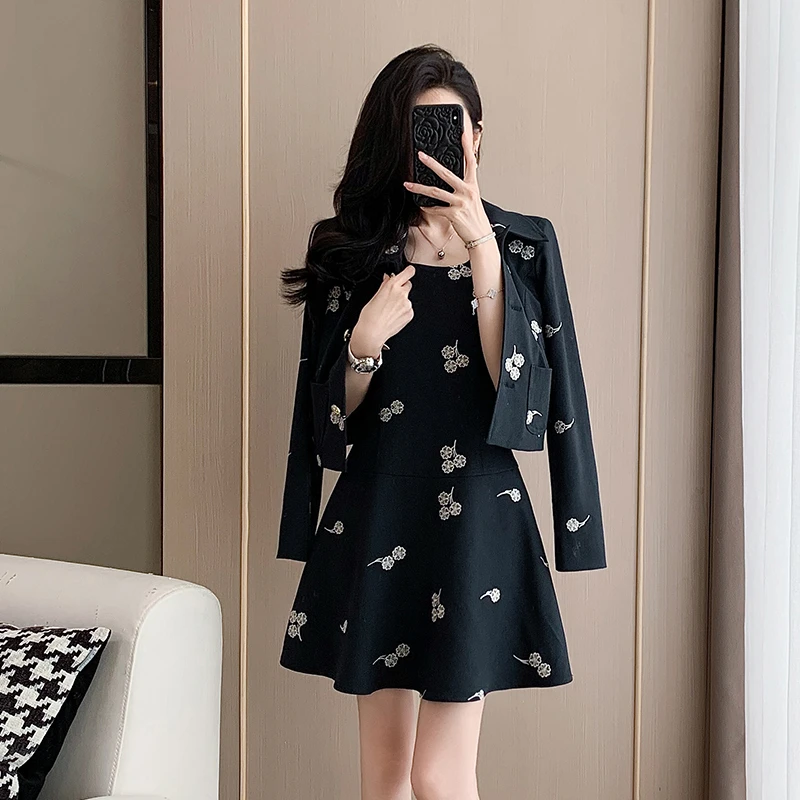 法式名媛风气质减龄套装女春秋季新款高级感收腰显瘦时尚两件套裙