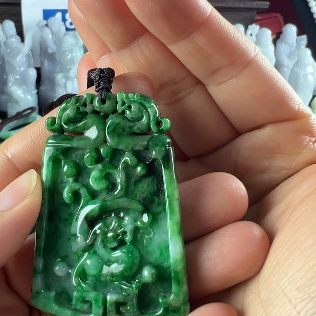 周***孩翡翠未镶嵌手镯天然翡翠挂件