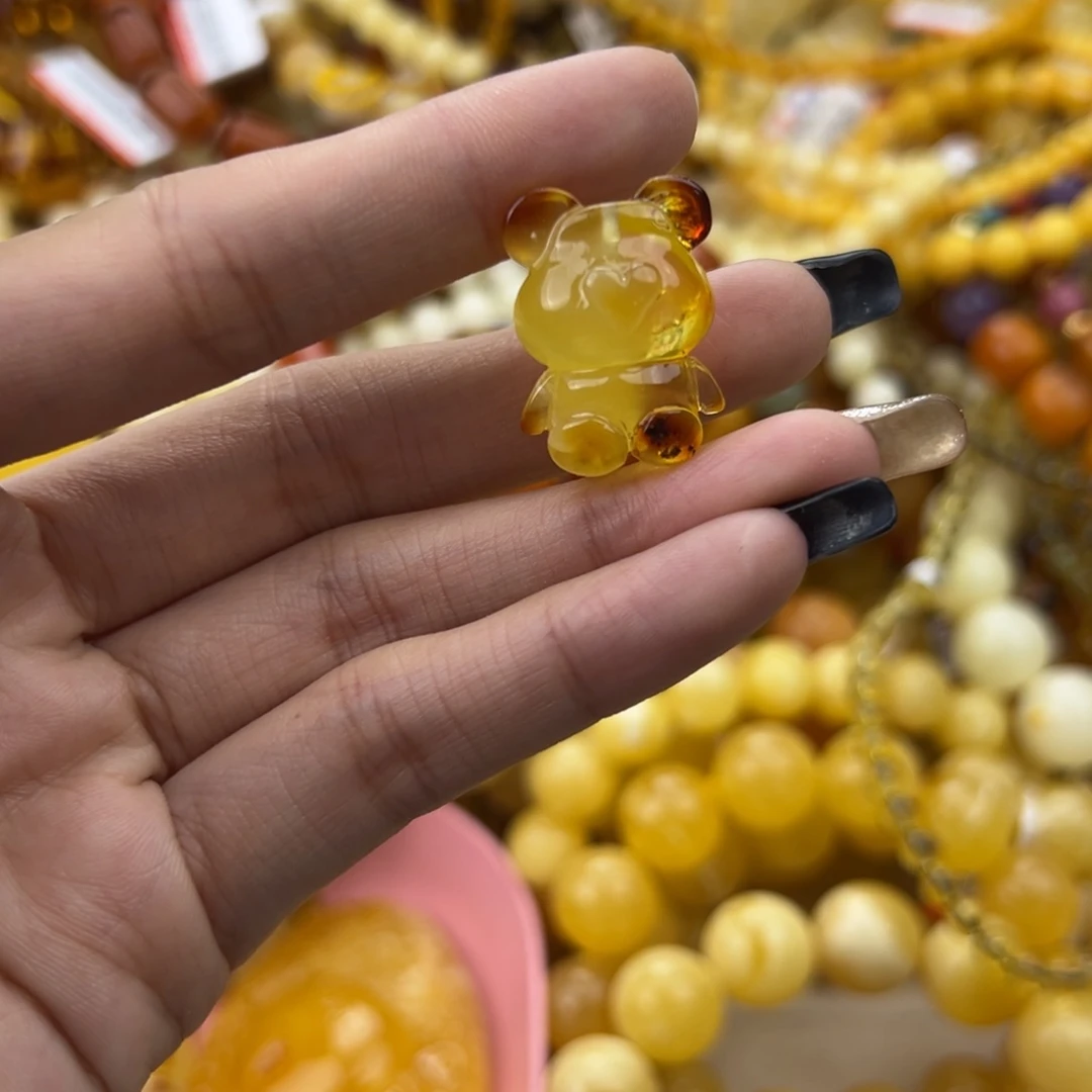 琥珀珠宝奇石未镶嵌