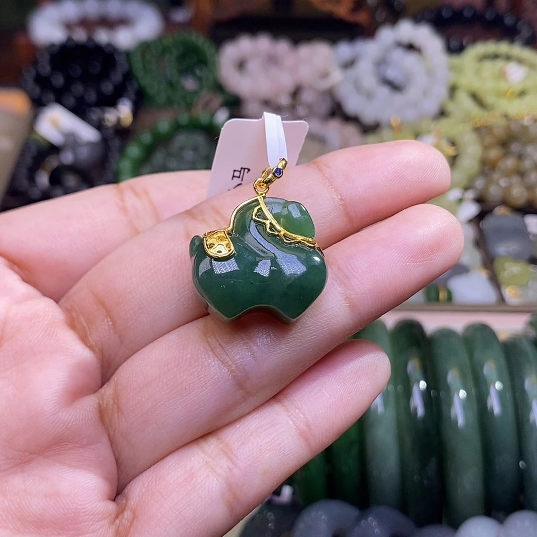 和田玉未镶嵌颈饰碧玉银镶小马