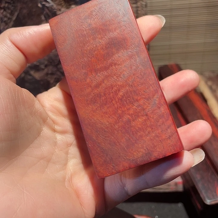 圆***圆檀香紫檀（小叶紫檀）