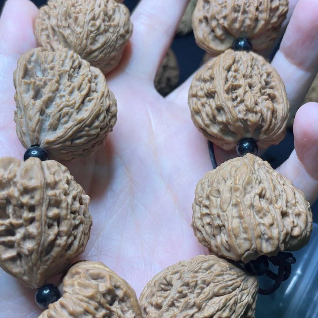 文玩核桃吊坠木*南疆石