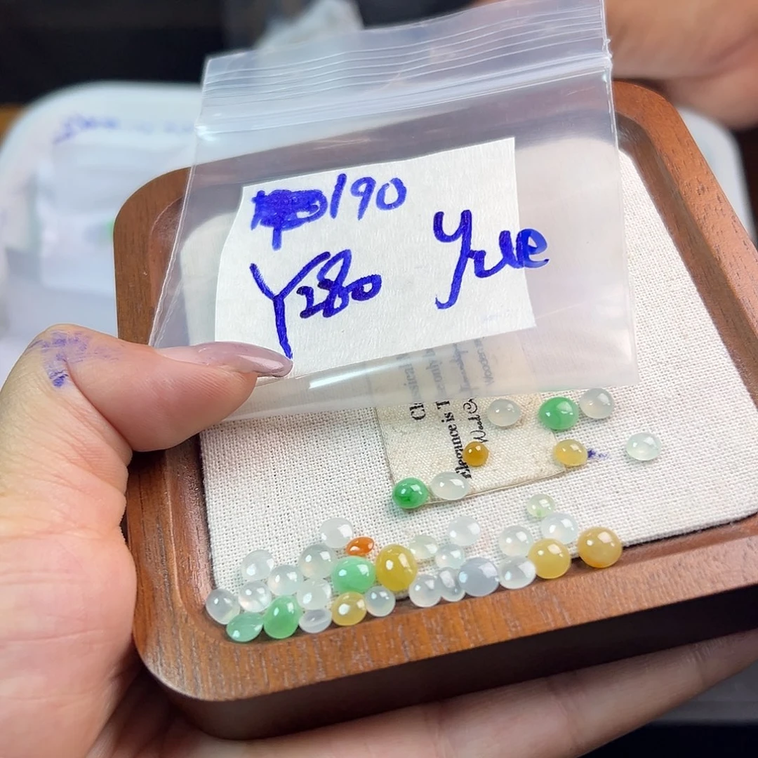 【闪购商品】定制翡翠未镶嵌y****队翡翠