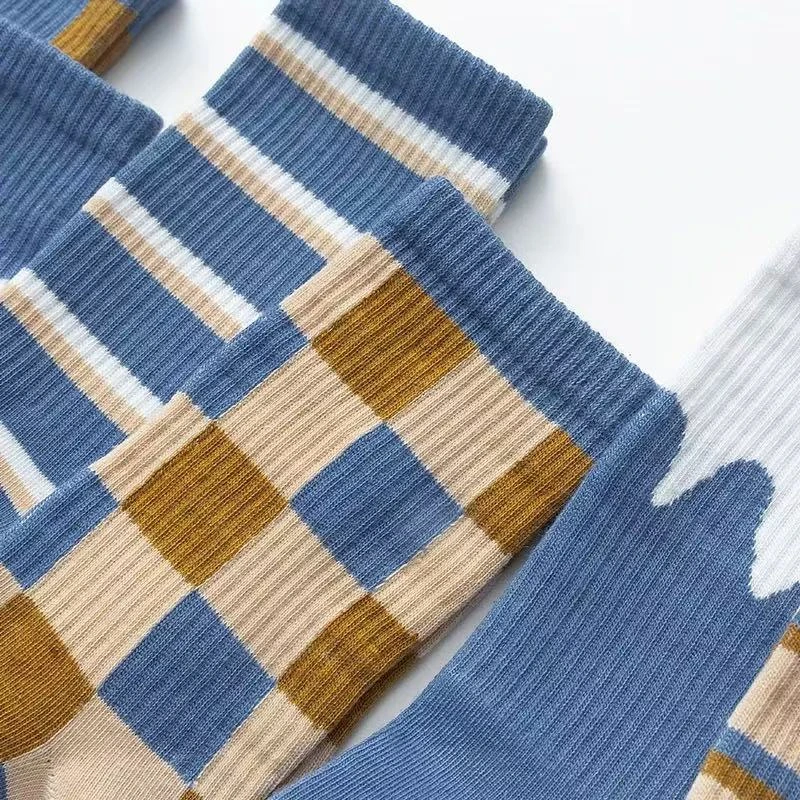 时尚中筒袜英伦风条纹格子棉袜百搭潮袜秋冬季休闲透气网红长袜子