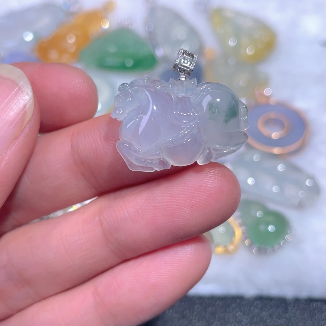 颈饰18K金镶嵌翡翠翡翠