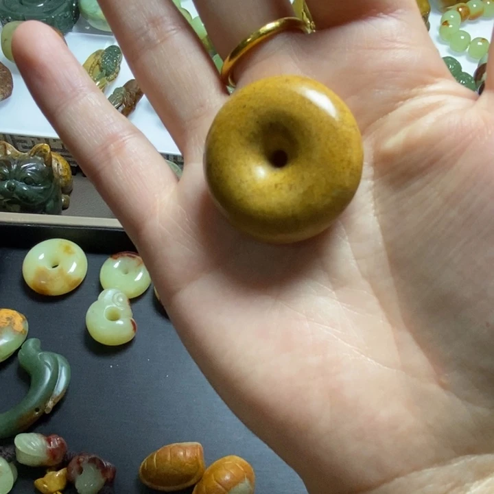 健***乐岫岩河磨玉（透闪石质玉）未镶嵌珠宝奇石