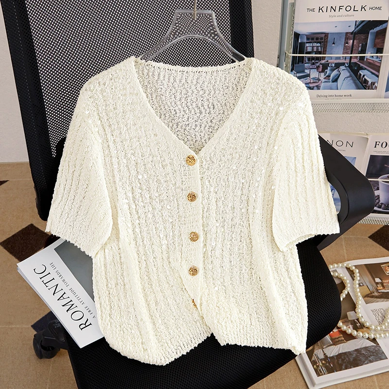 她池2025夏季新款女装时尚亮片V领单排扣短款宽松针织衫T52X2419Z