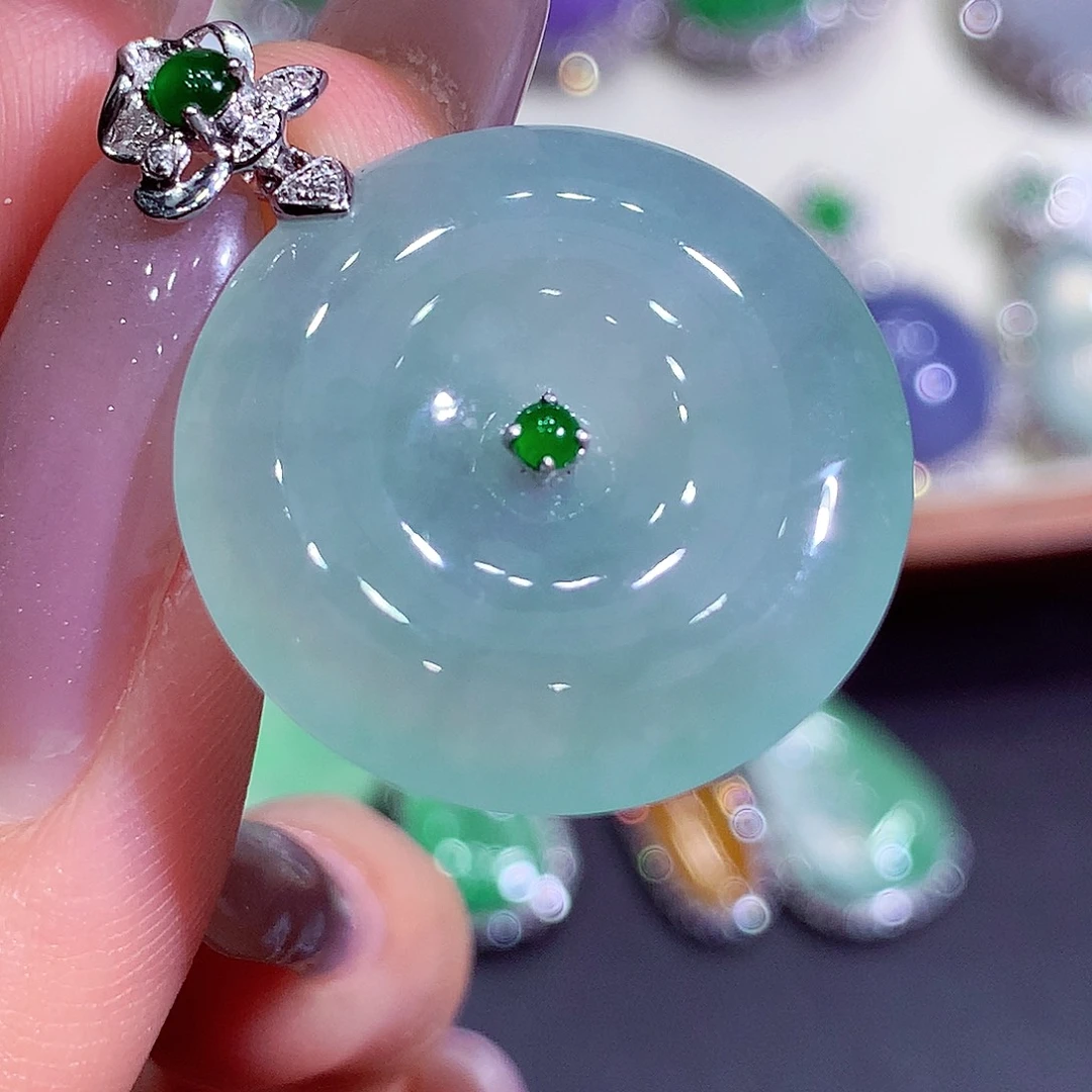 翡翠18K金镶嵌吊坠(不含链)