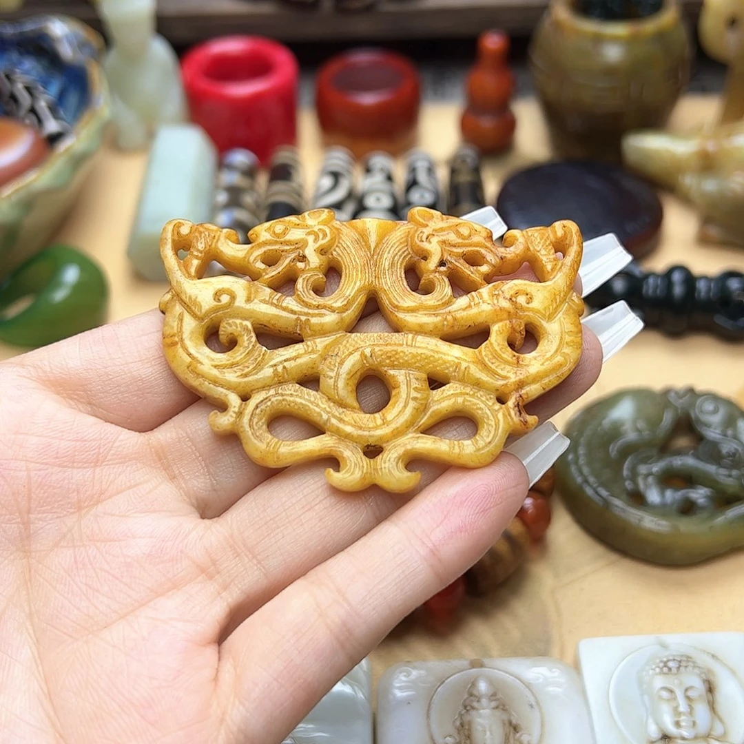 蛇纹石玉未镶嵌颈饰