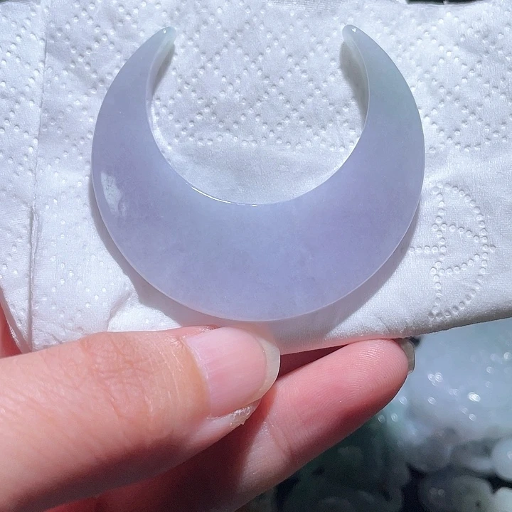 颈饰未镶嵌翡翠天