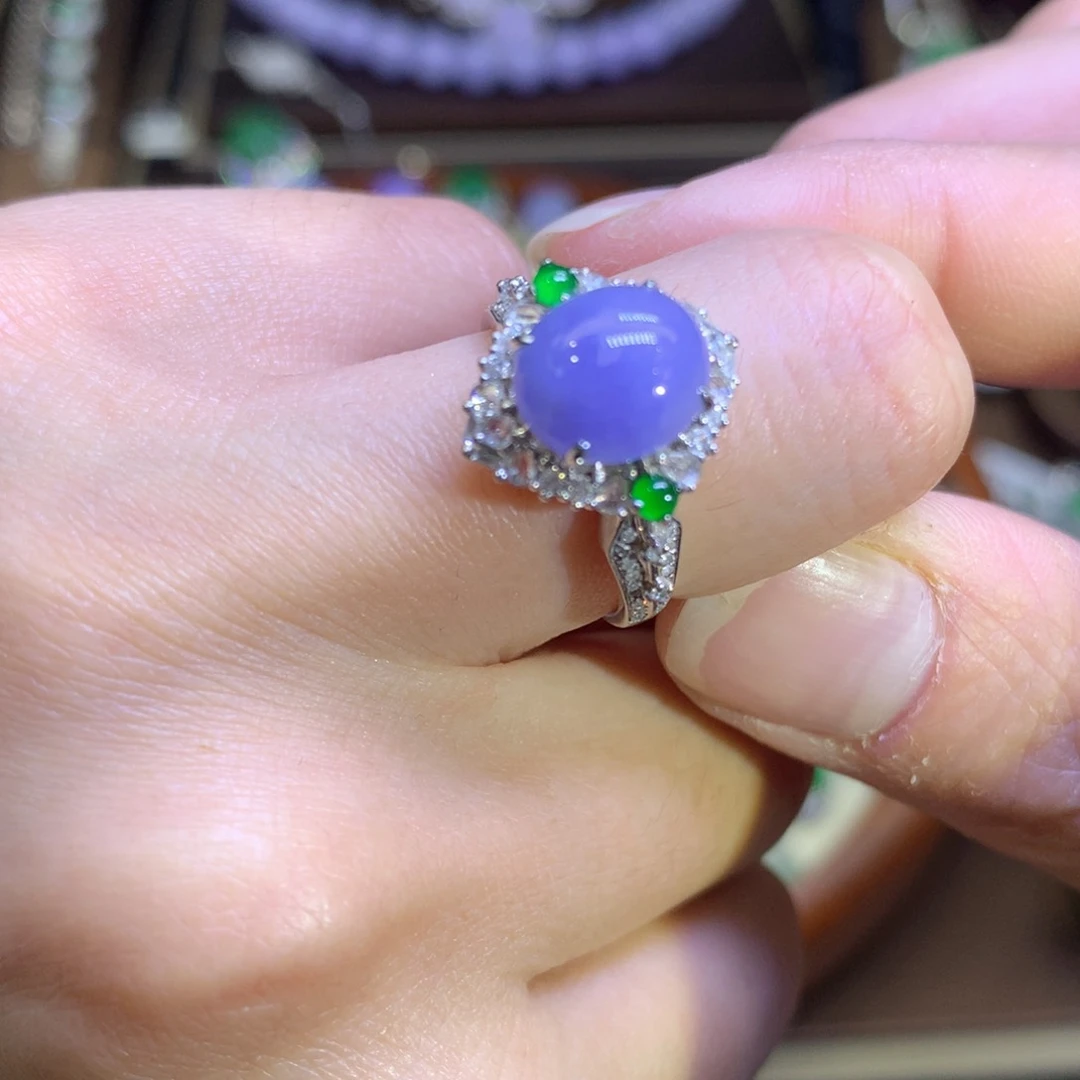 翡翠戒指18K金镶嵌翡翠