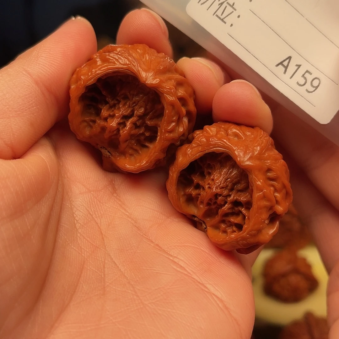 鸿***瑞桃核吊坠龙眼聚宝盆