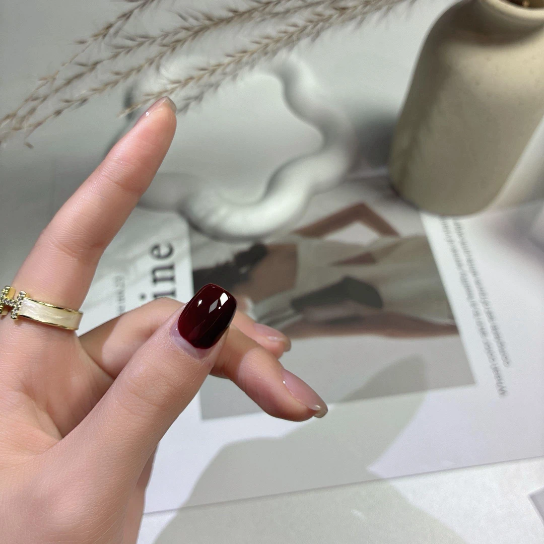 2025年新款显白梦幻玻璃珠猫眼甲油胶美甲店流行色深夜酒渍WR143