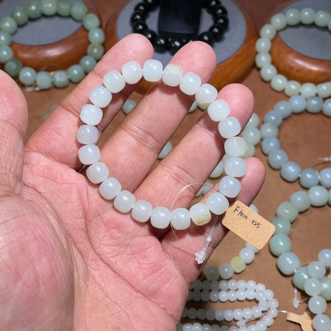 和田玉未镶嵌手链