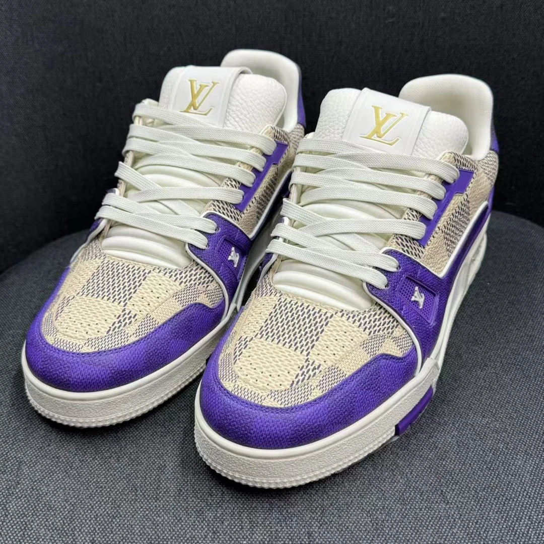全新未使用 LouisVuitton/路易威登 新款紫色棋盘格trainer奢鞋