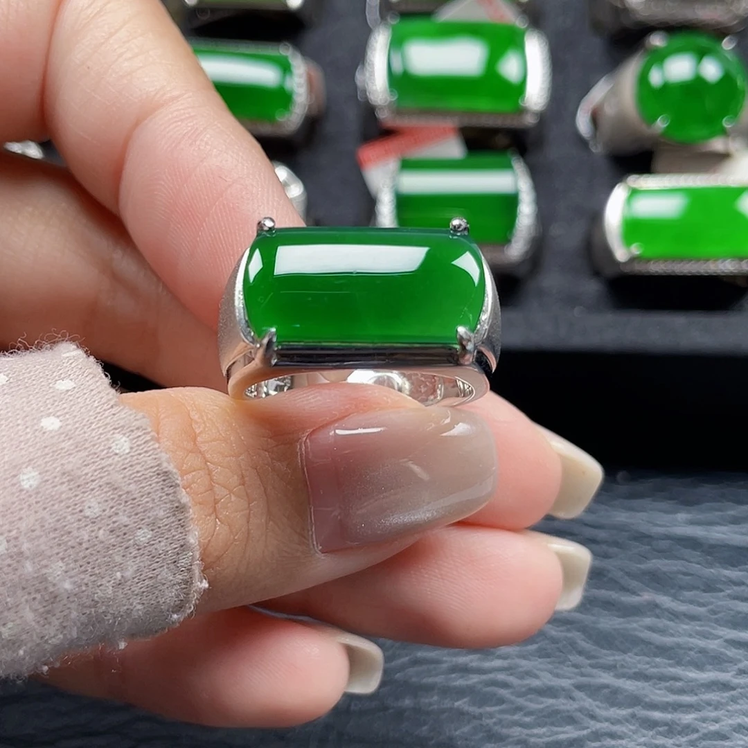 翡翠银S925镶嵌戒指天然A货翡翠没运费险3855