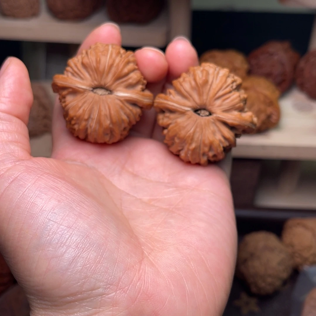 沃***花文玩核桃把件原底四座楼编号260101