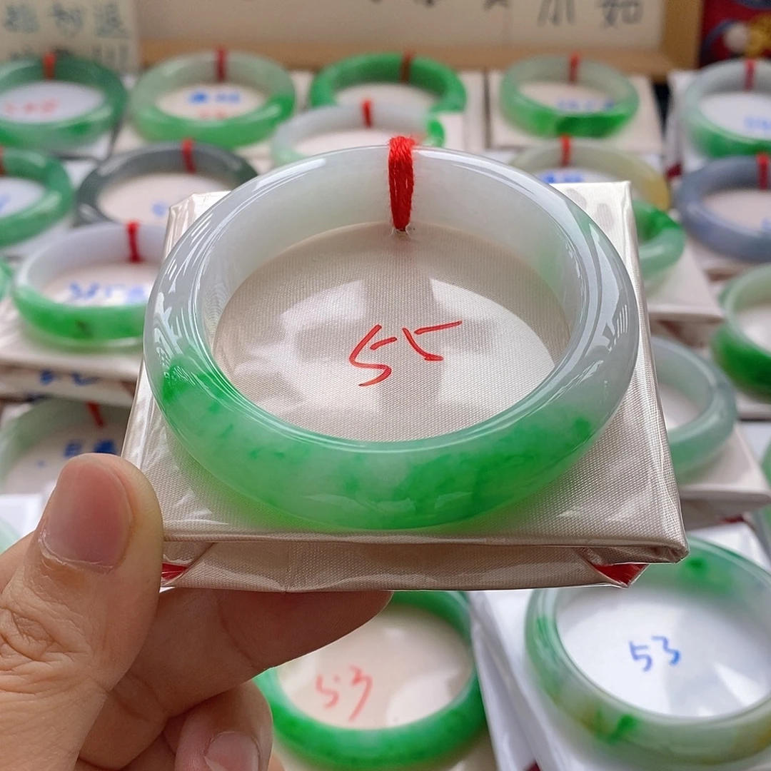 翡翠未镶嵌手镯16号