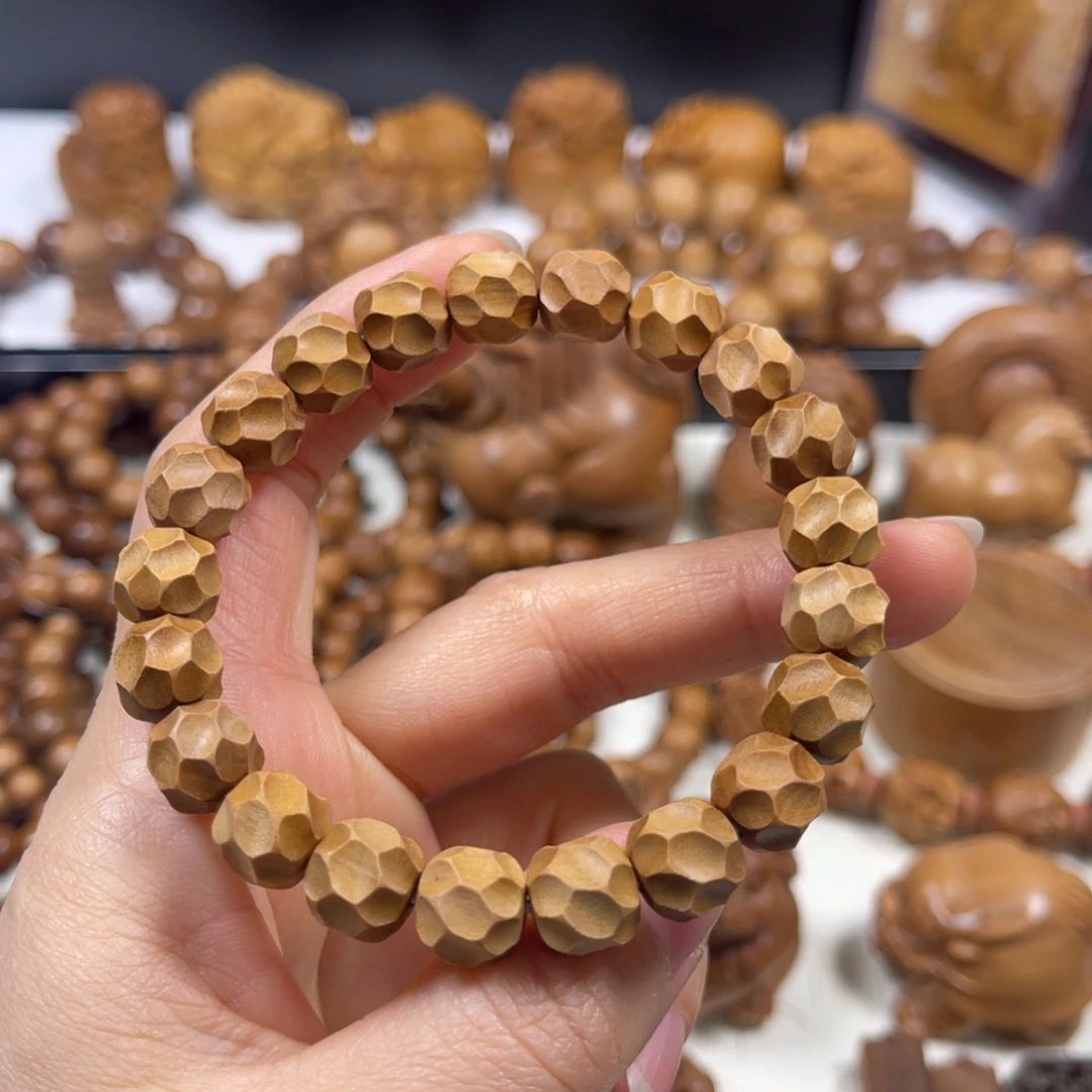 檀香木吊坠顺纹9×10