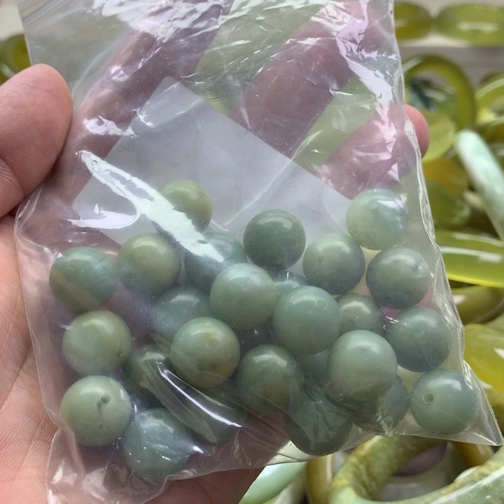幸***米蛇纹石玉未镶嵌手镯