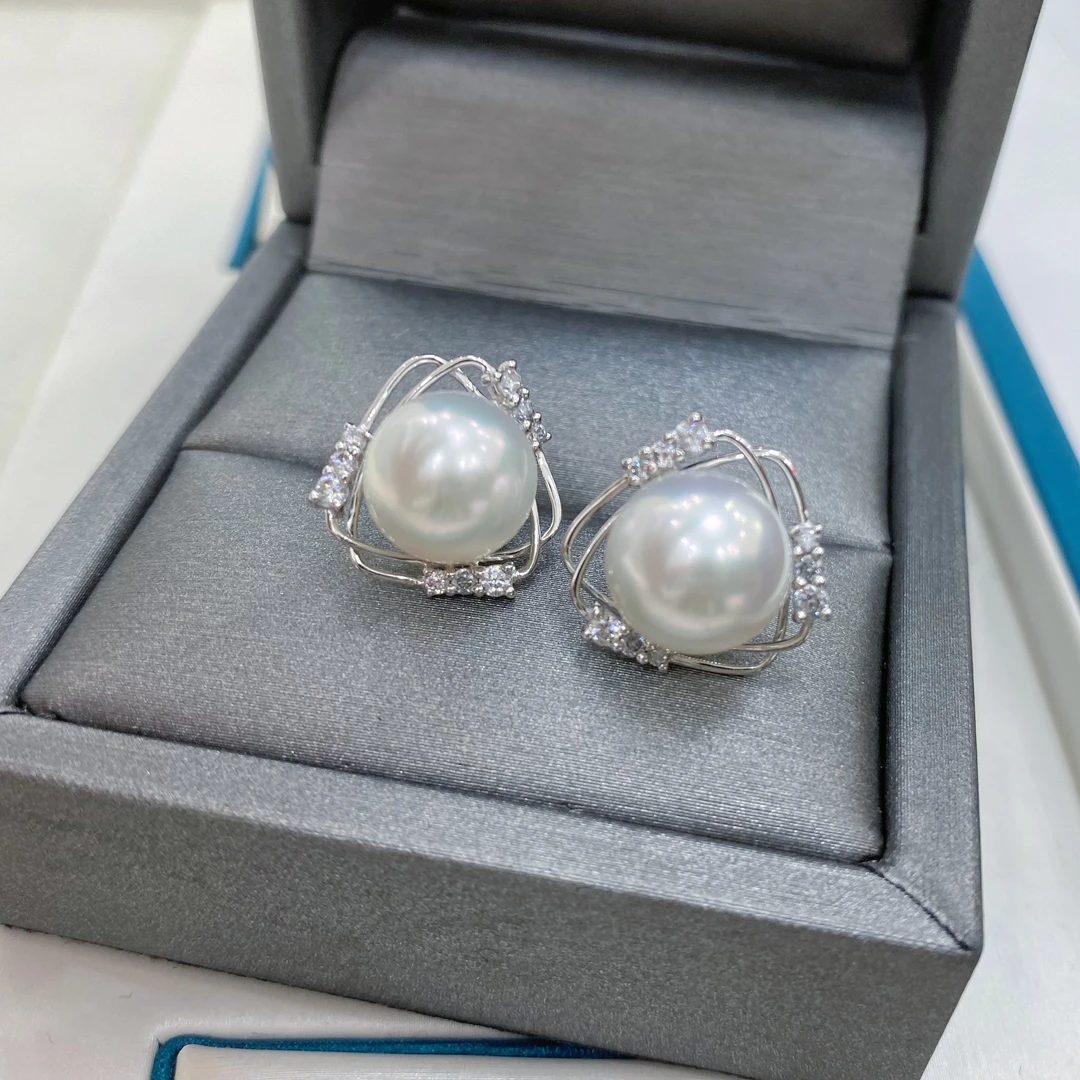 10-11mm极光澳白珍珠耳钉k金正圆无暇天然海水珍珠