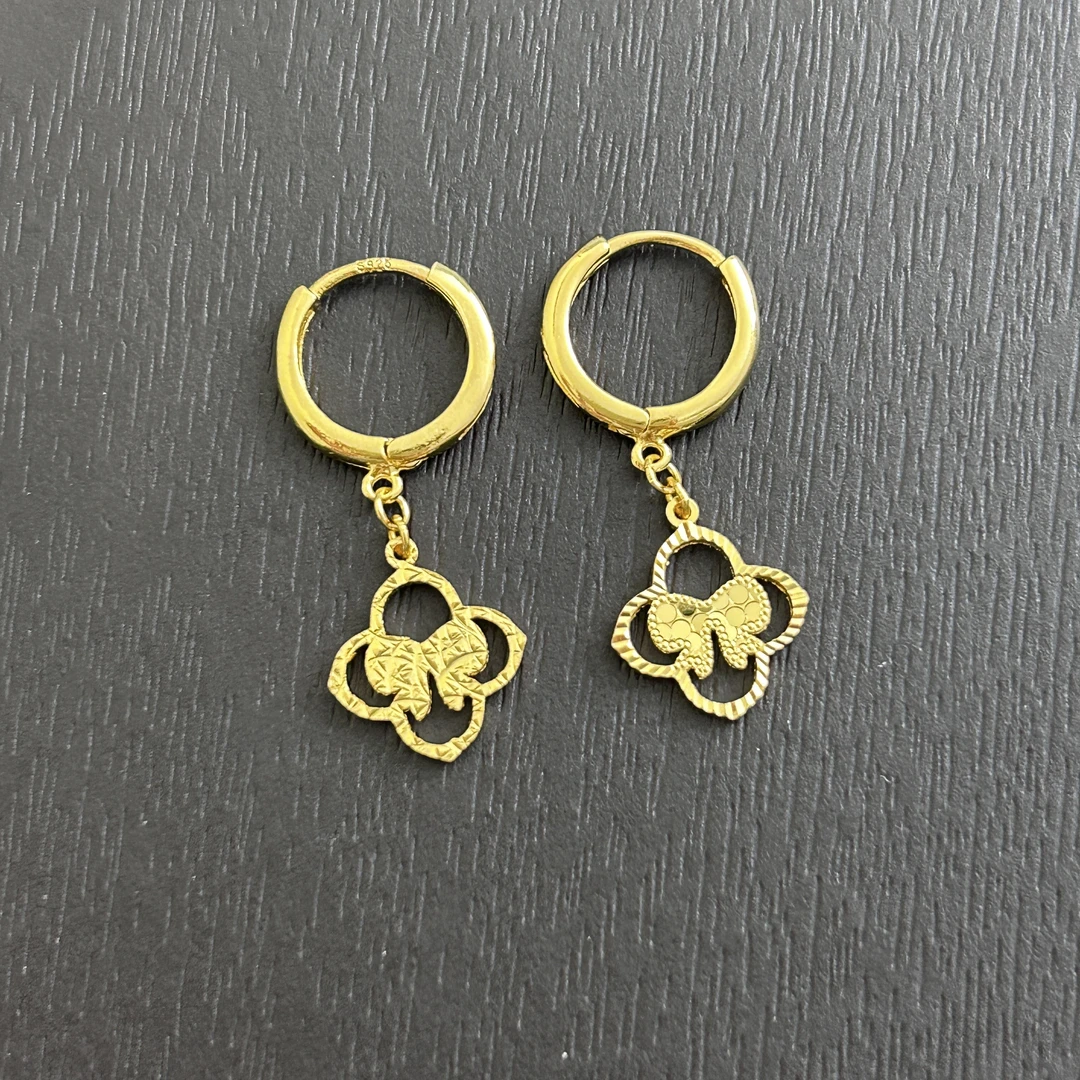 925银耳饰  【店长专享】925银蝴蝶四叶草耳扣YE931