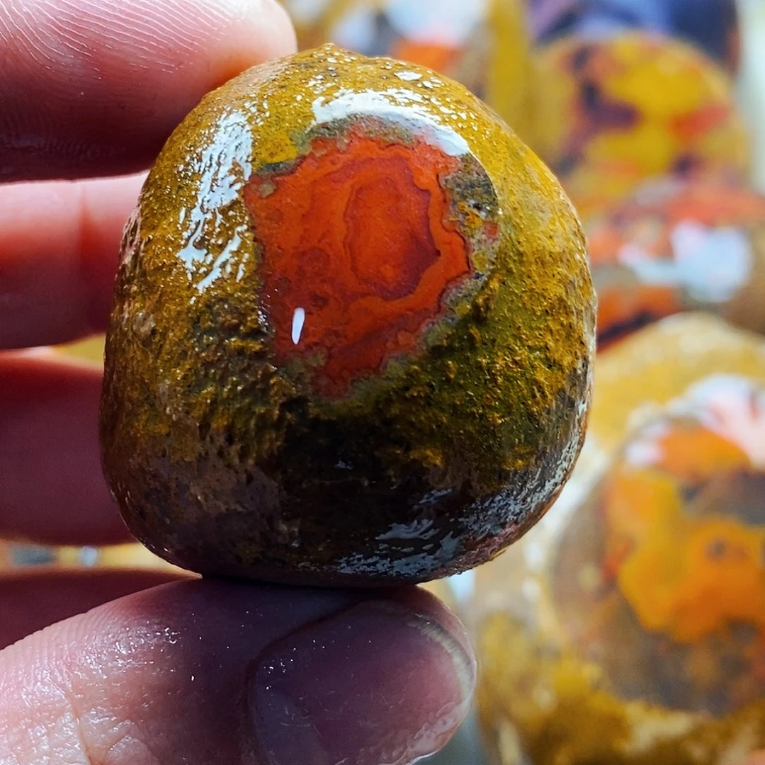 定制玛瑙未镶嵌战国红