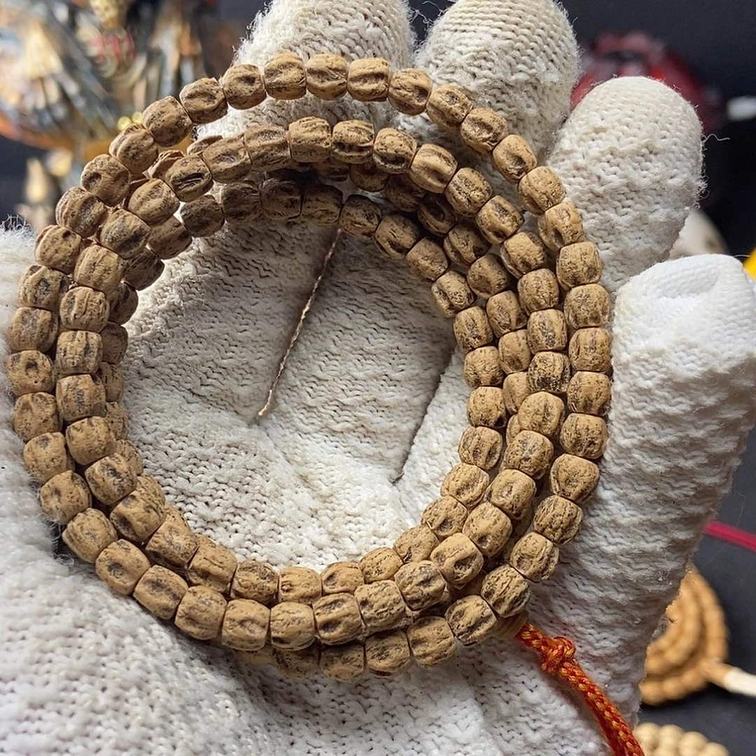 三***阀吊坠柏香籽/百香籽