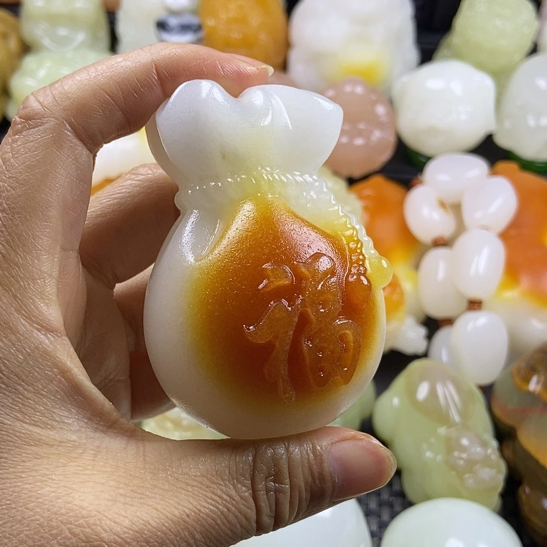 无花朵原石手把件