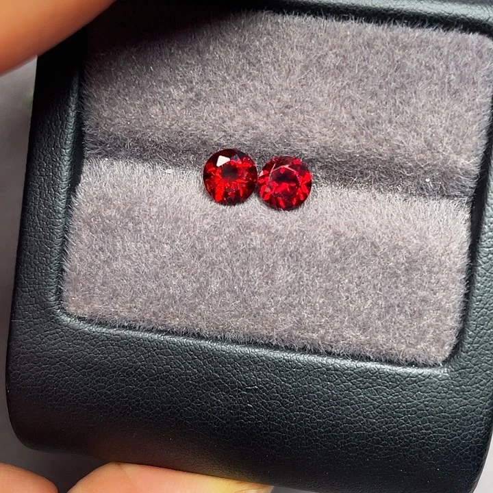 石榴石未镶嵌裸石2.1ct石榴石耳钉裸石