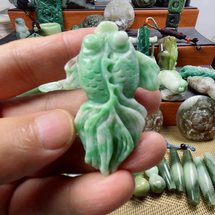 独山玉未镶嵌珠宝半成品