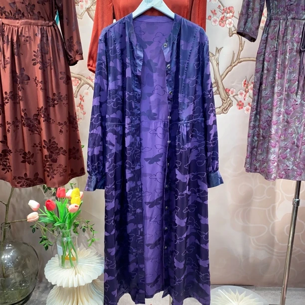 0021  清 两面两穿提花缎薄款风衣