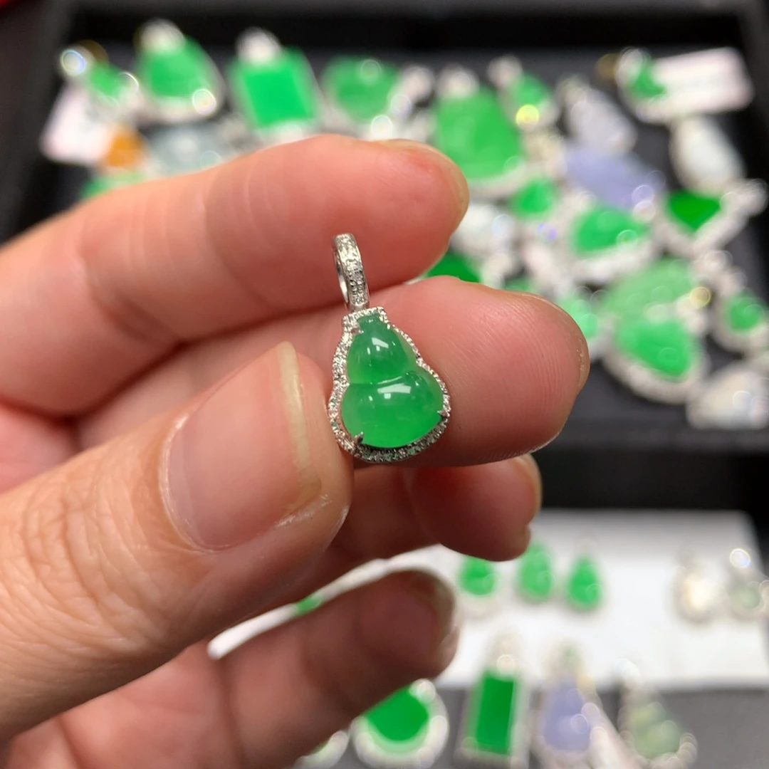 翡翠18K金镶嵌吊坠(不含链)