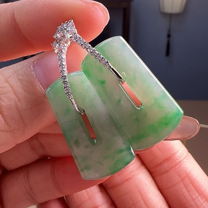 翡翠耳饰18K金镶嵌耳饰