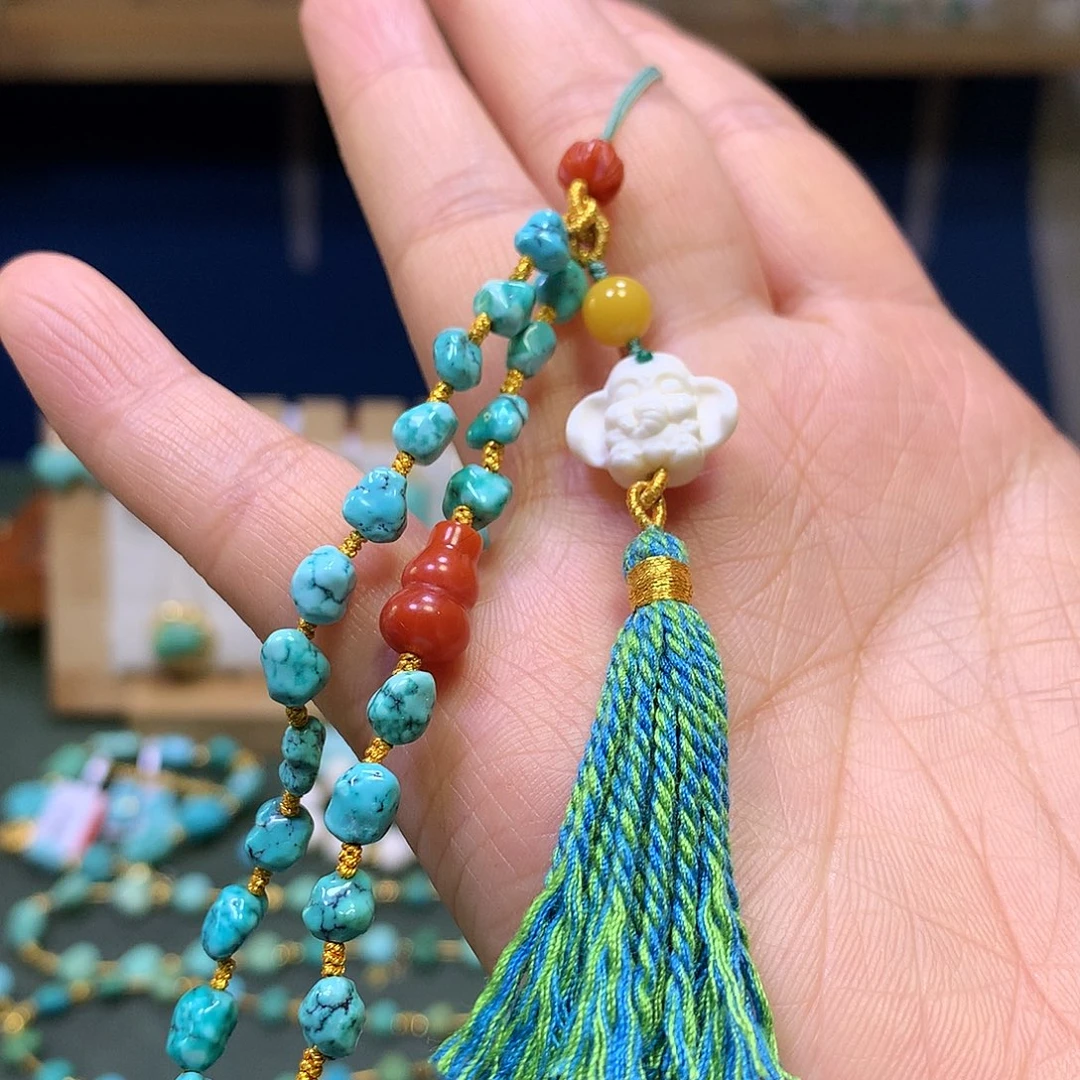 绿松石未镶嵌挂件