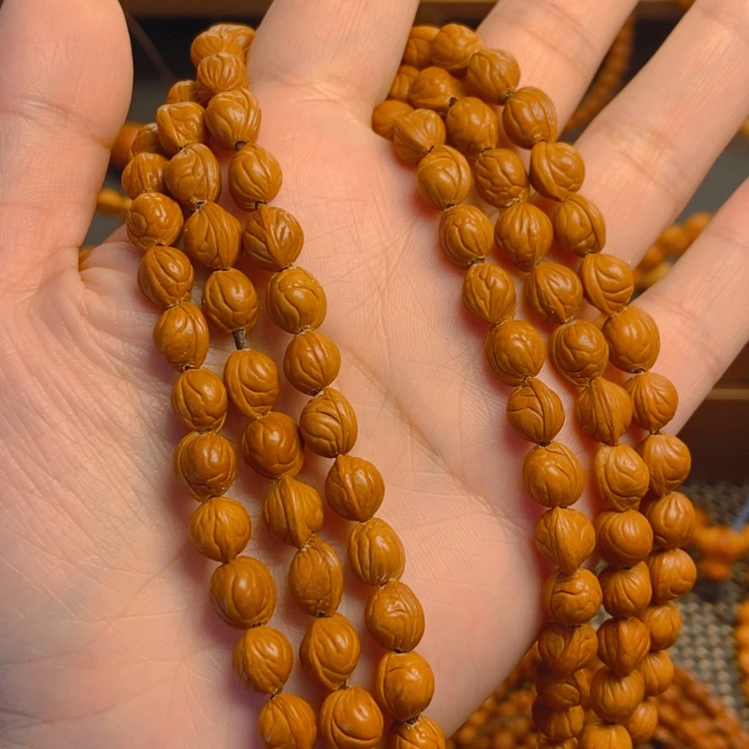 辉***吊坠桃核秦岭森林75