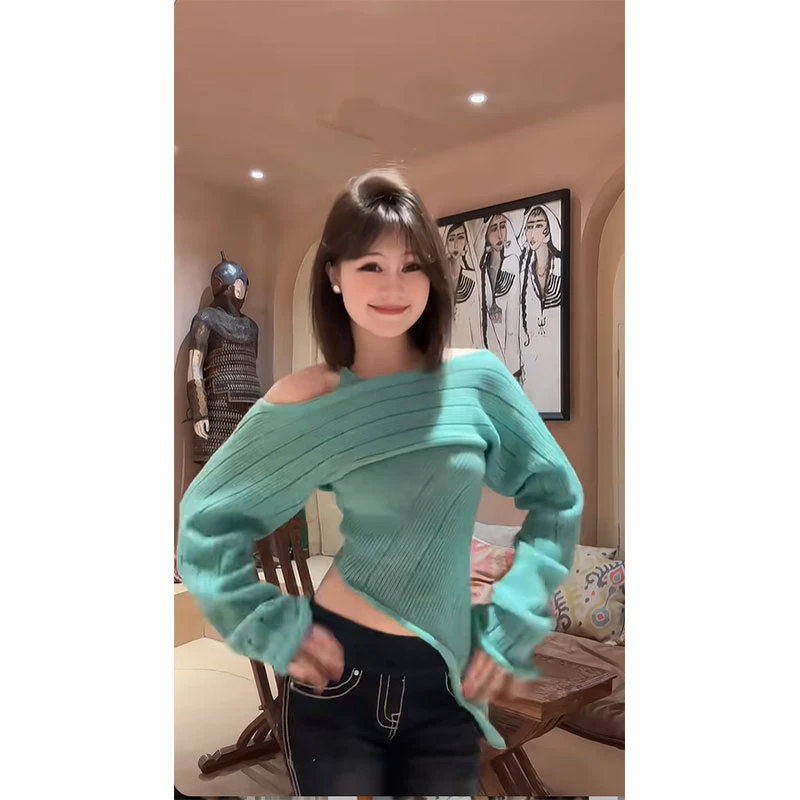 高级感挂脖针织衫女2025春季新款修身设计感小众不规则叠穿罩衫女