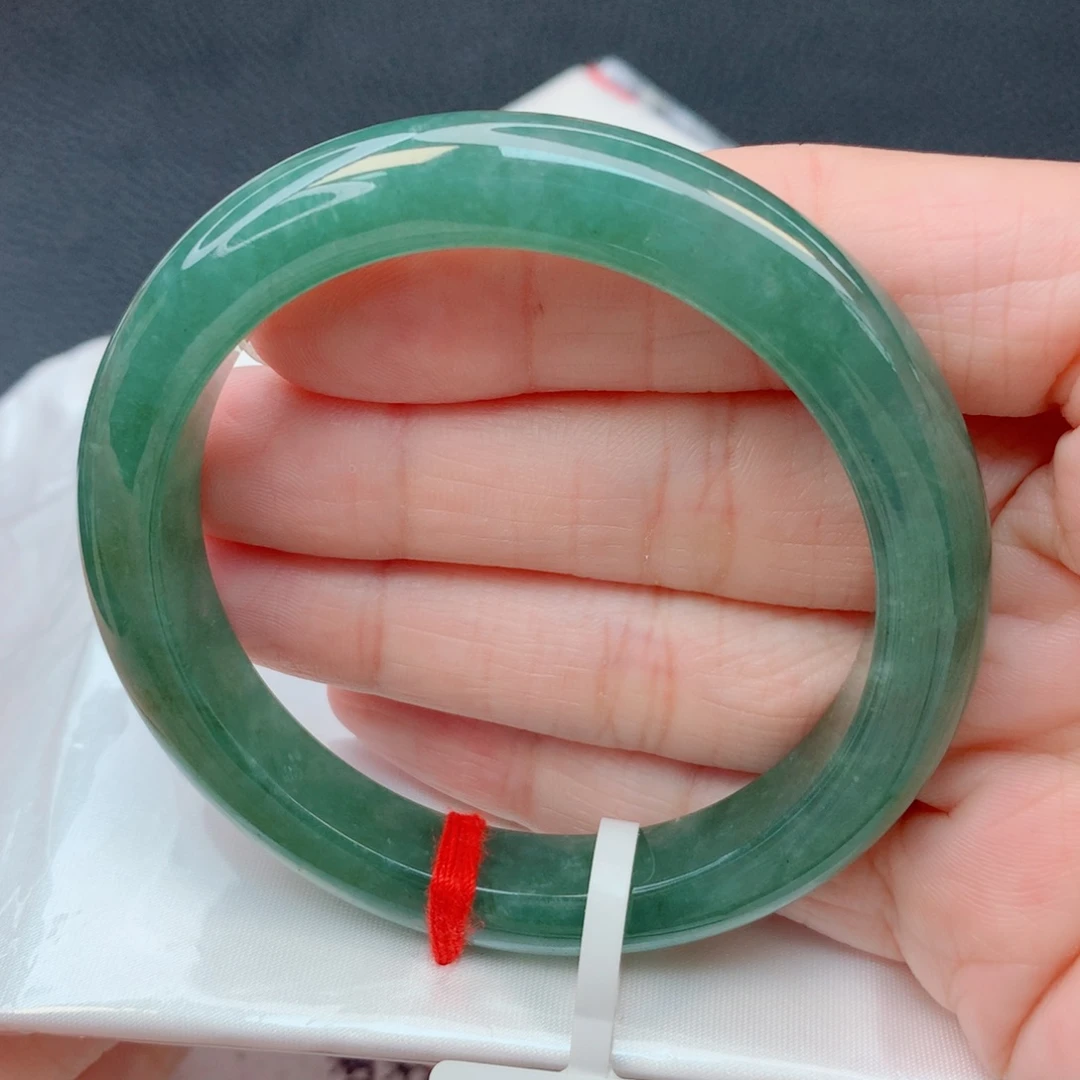 翡翠未镶嵌手镯52.9圈 油青底泥鳅背无纹裂