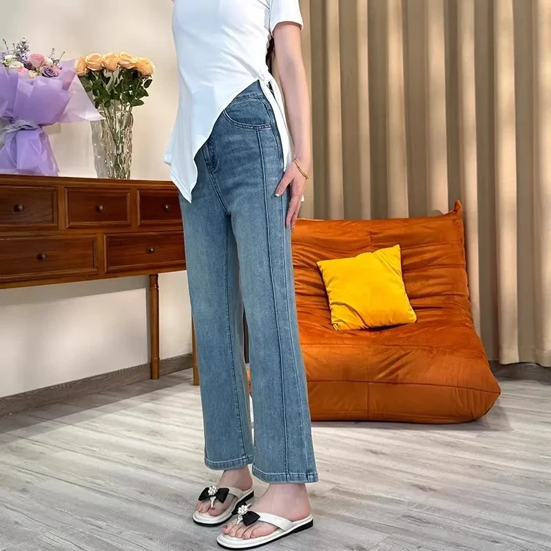 不贴腿微喇牛仔裤2025春夏季新款大码胖mm梨型身材高腰显瘦喇叭裤