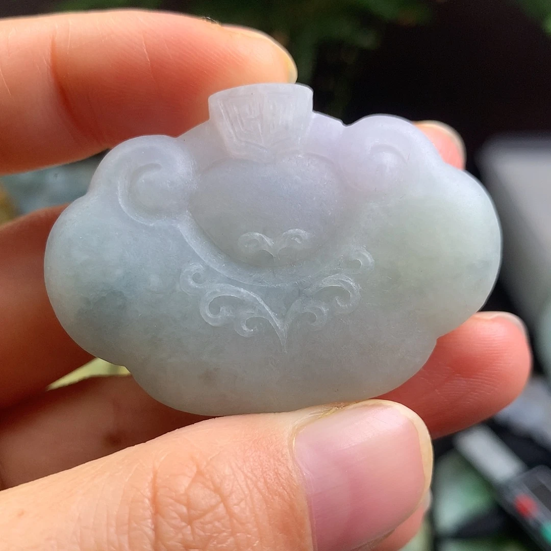 定制翡翠未镶嵌如意