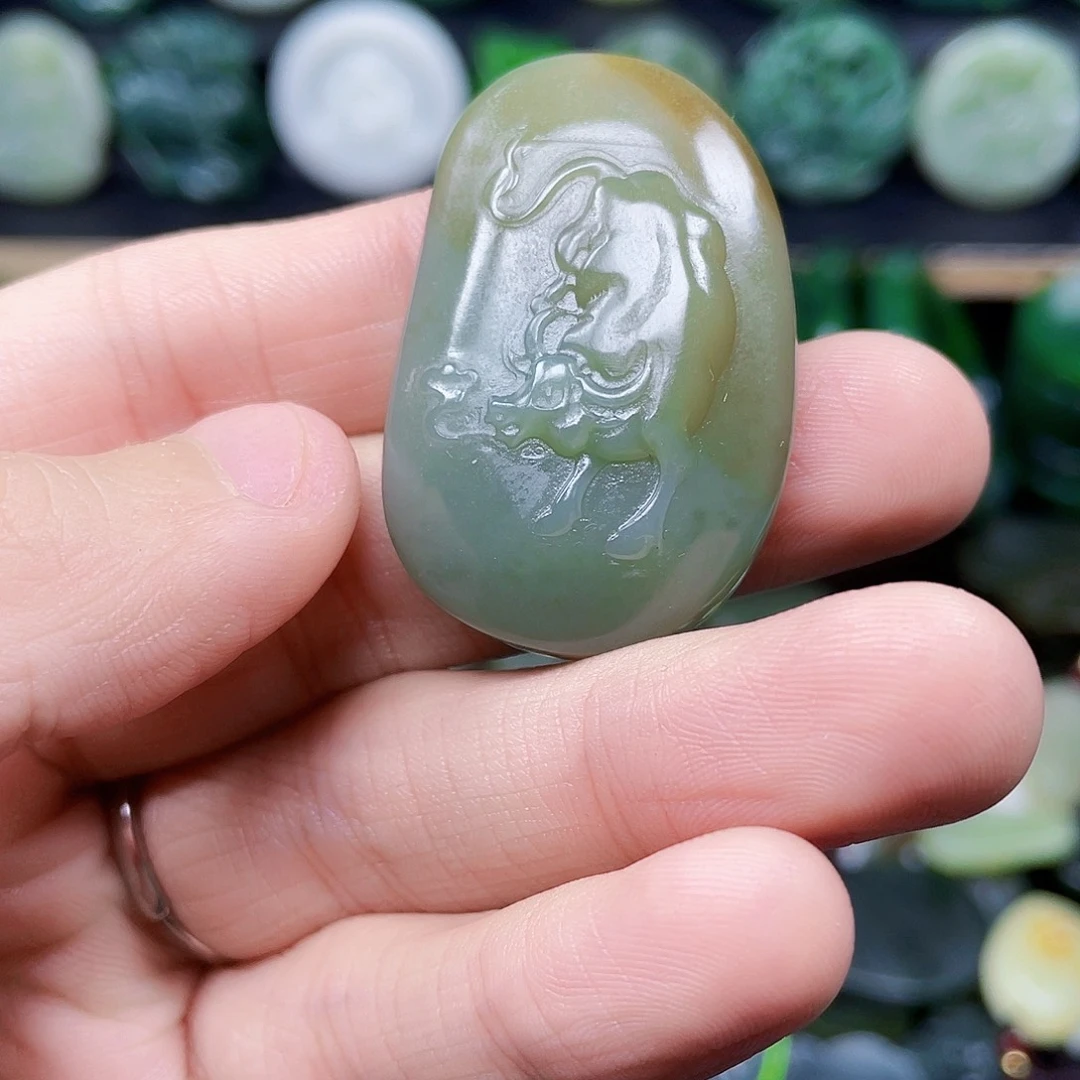 和田玉未镶嵌珠宝半成品