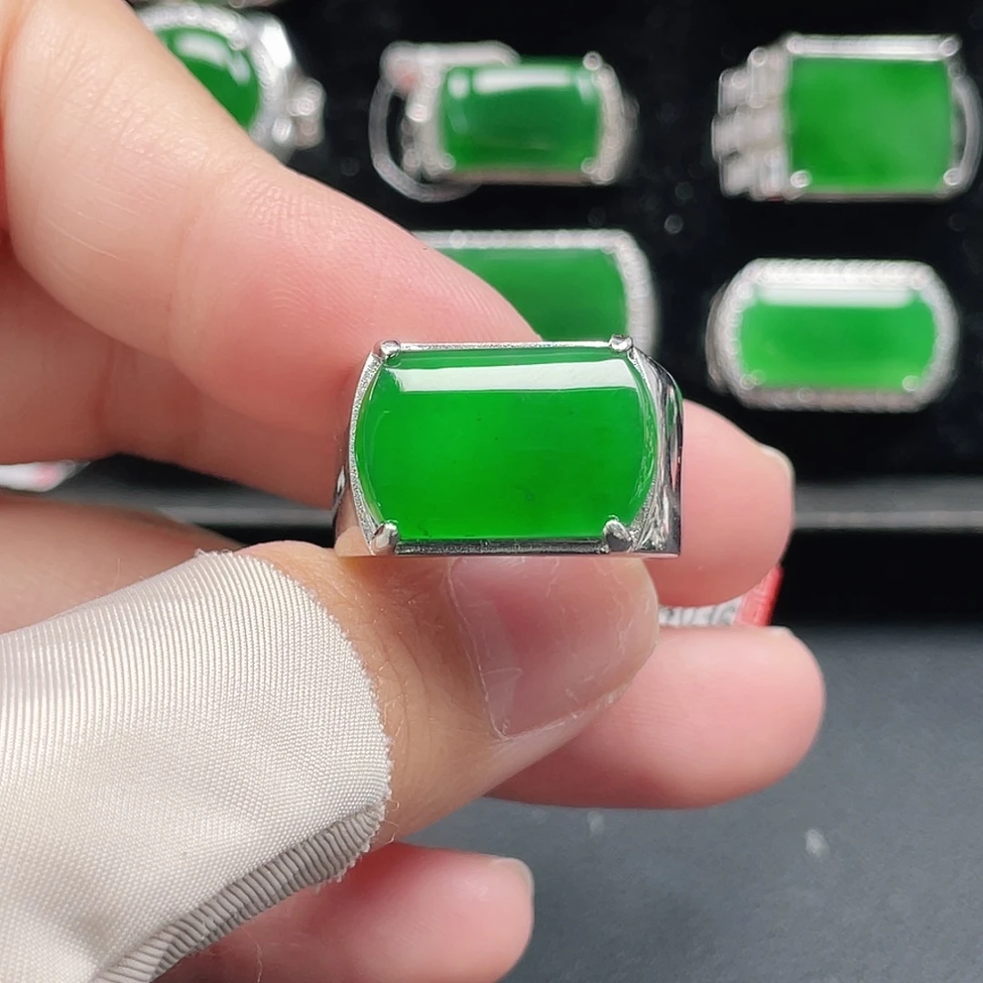 翡翠银S925镶嵌戒指天然A货翡翠没运费险4036