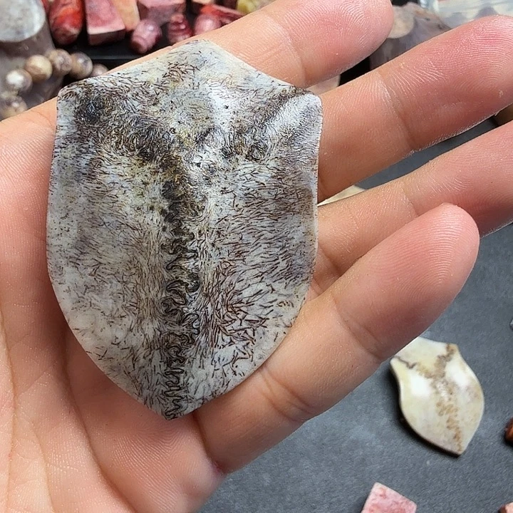 花岗石铁合金养殖鹿头骨制作三界牌