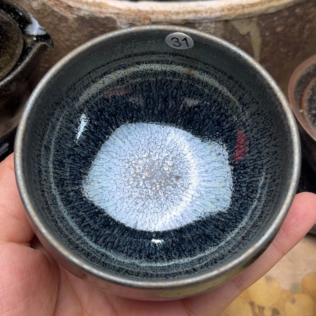 茶盏义兴龙窑坚持真柴烧
