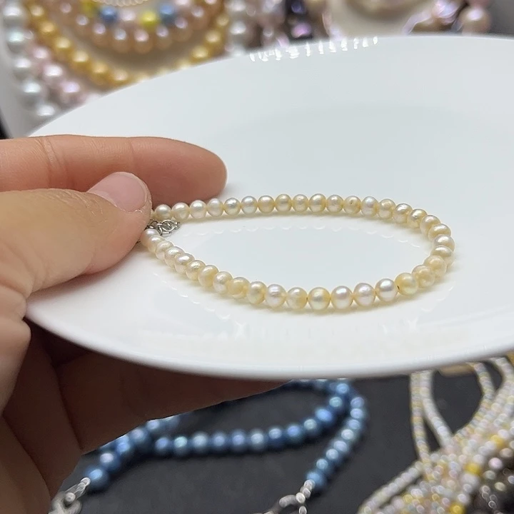 颈饰淡水珍珠未镶嵌